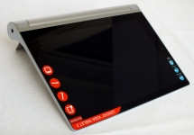 8 Lenovo Yoga Tablet 2